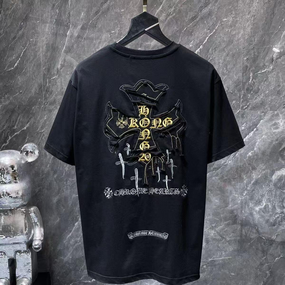 Chrome Hearts Classic Crewneck T-Shirt in Black/Yellow