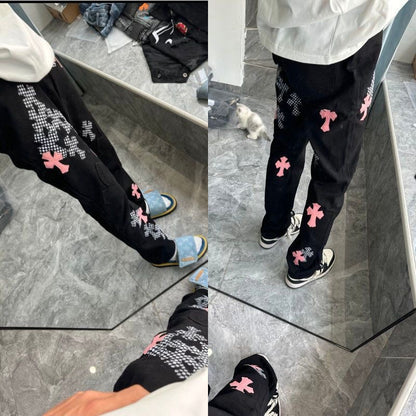 CHROME HEARTS PINK & CHECKERED CROSS PATCH FLEURKNEE JEANS BLACK