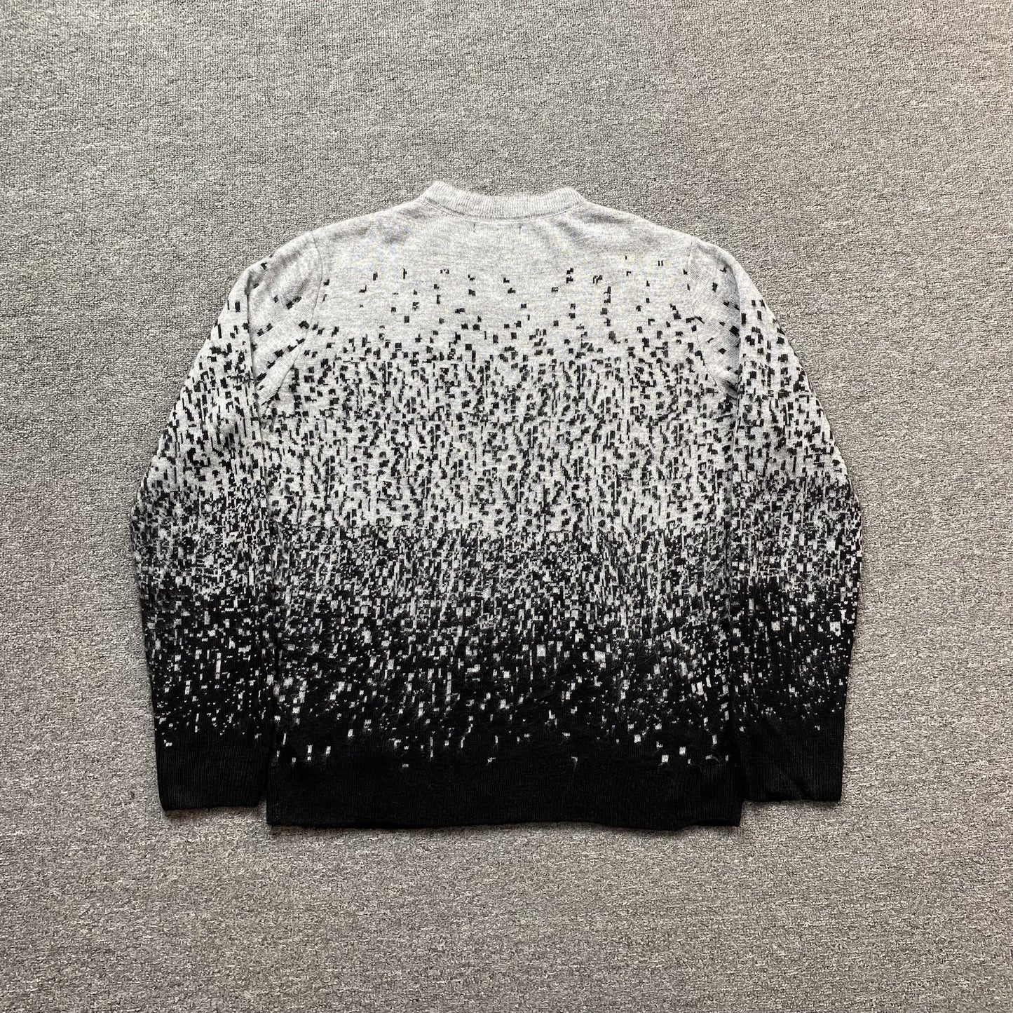 AMIRI STAGGERED GRADIANT CREWNECK GREY - Prime Reps