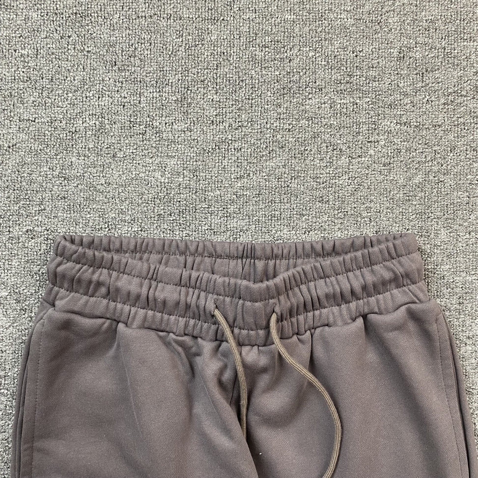 DENIM TEARS COTTON WREATH SWEATPANTS OLIVE - Prime Reps
