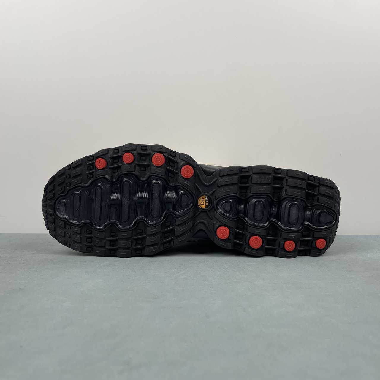 NIKE AIR MAX DN8 x FOSSIL BLACK - Prime Reps