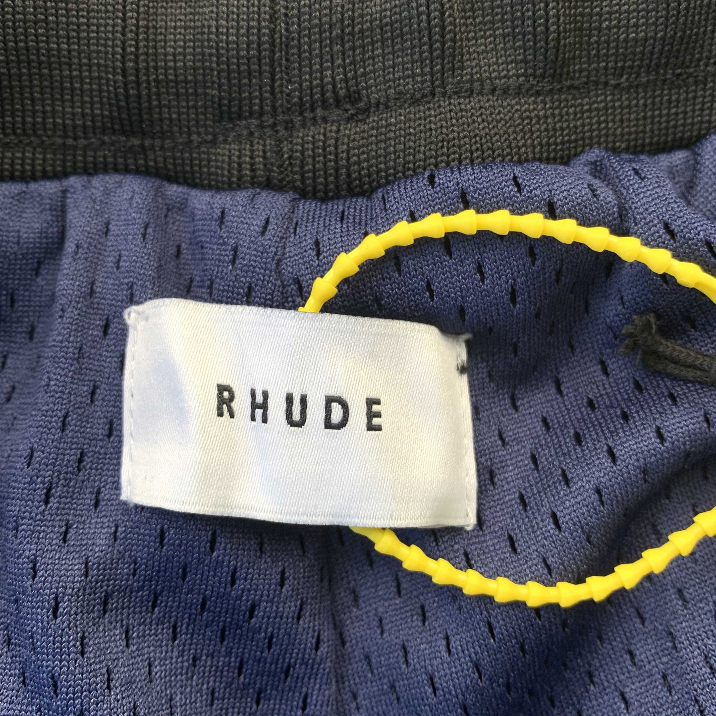 RHUDE COURT LOGO SHORTS NAVY - Prime Reps