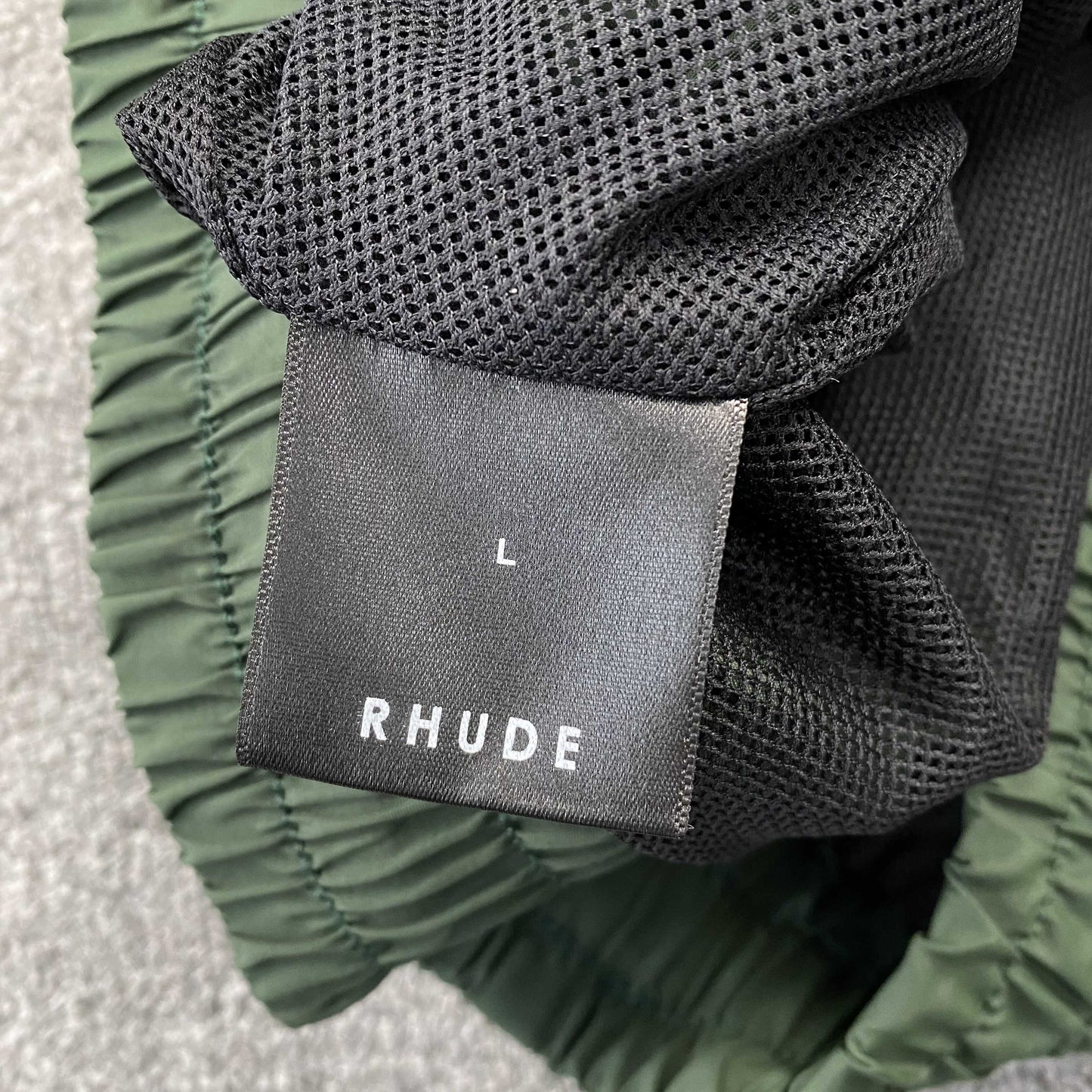 RHUDE RH LOGO SHORTS GREEN - Prime Reps