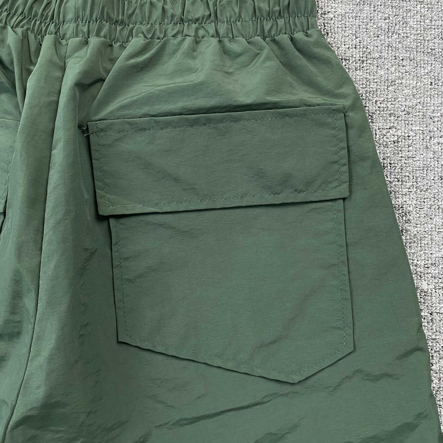 RHUDE RH LOGO SHORTS GREEN - Prime Reps