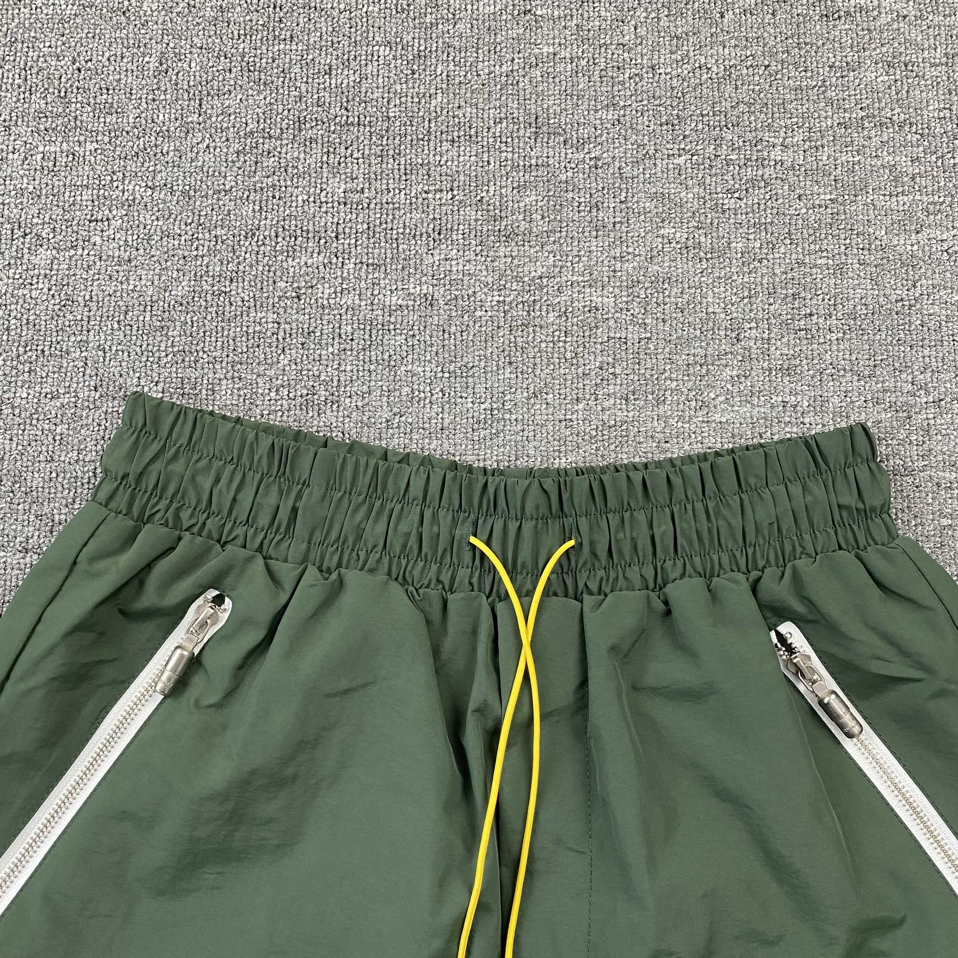 RHUDE RH LOGO SHORTS GREEN - Prime Reps