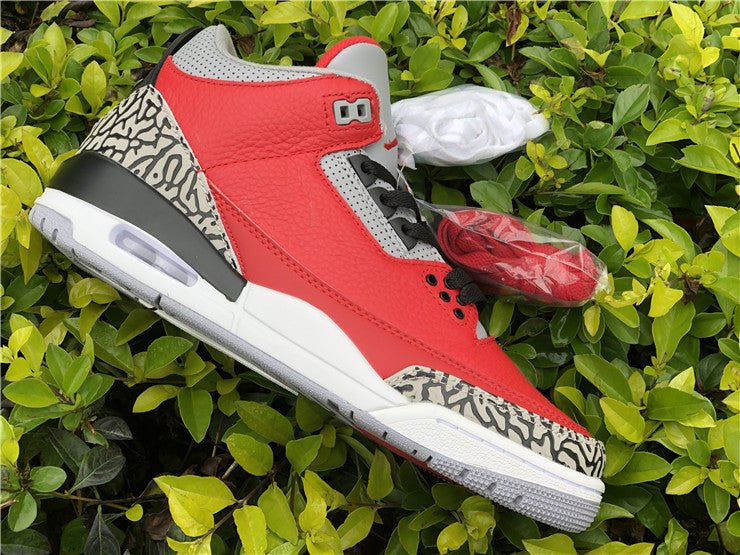 JORDAN 3 RETRO x SE UNITED FIRE RED - Prime Reps